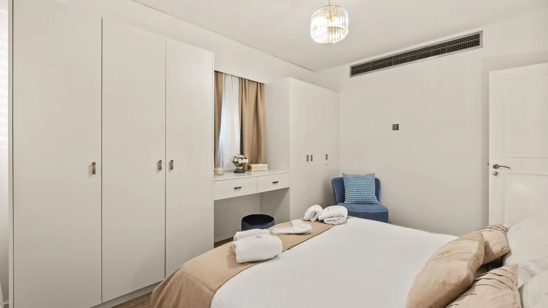 Lazuli Sea View Beachfront Ap 254 Larnaca 0*,
