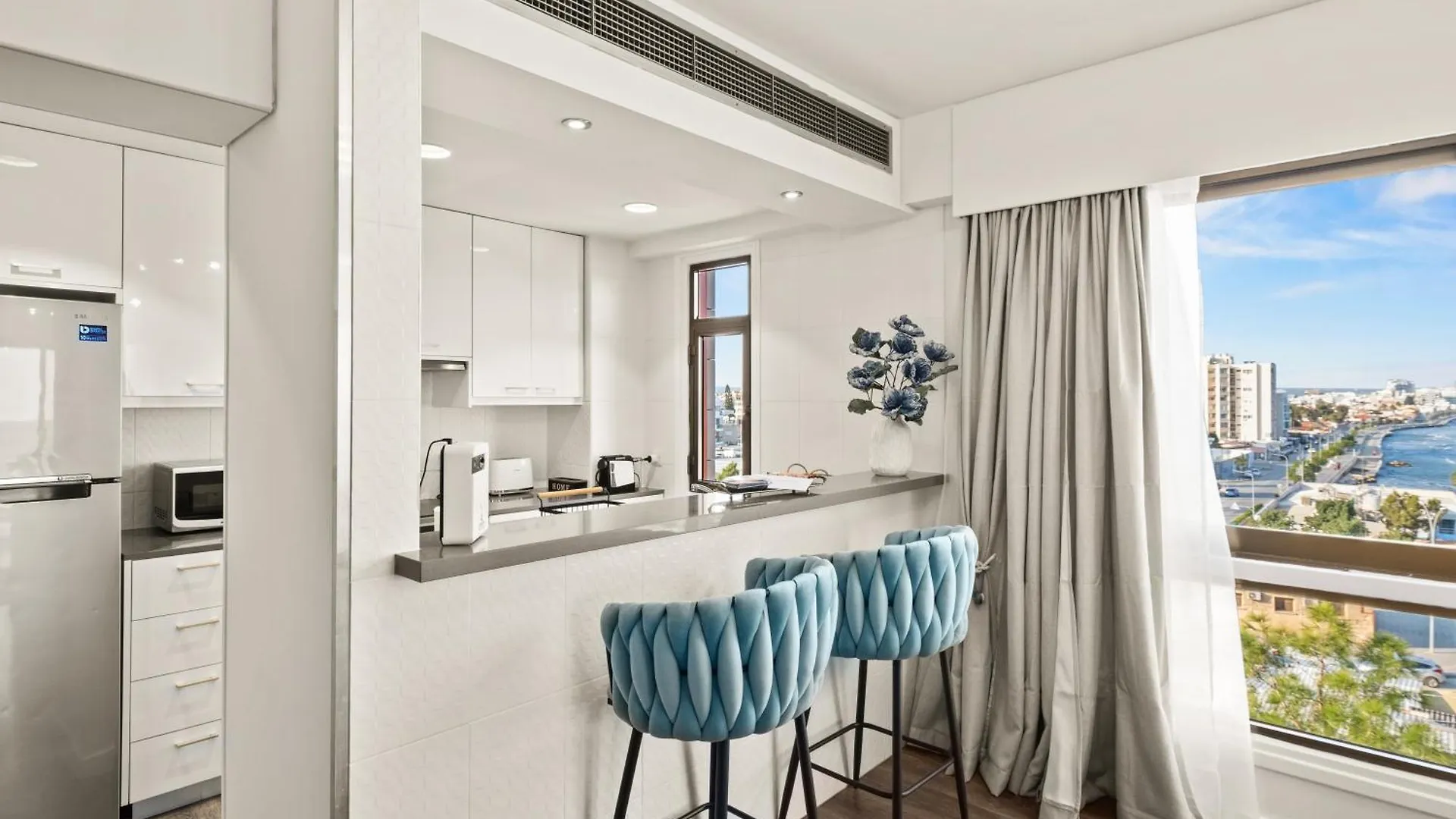 Lazuli Sea View Beachfront Ap 254 Larnaca Apartment